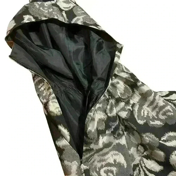 Tabitha Anthropologie Black Floral Metalic Fit snd Flare Dress Size 4 Cocktail - Picture 7 of 8